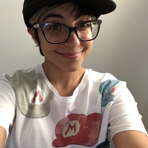 Meet your Posher, Chloe - Picture 6 of 7